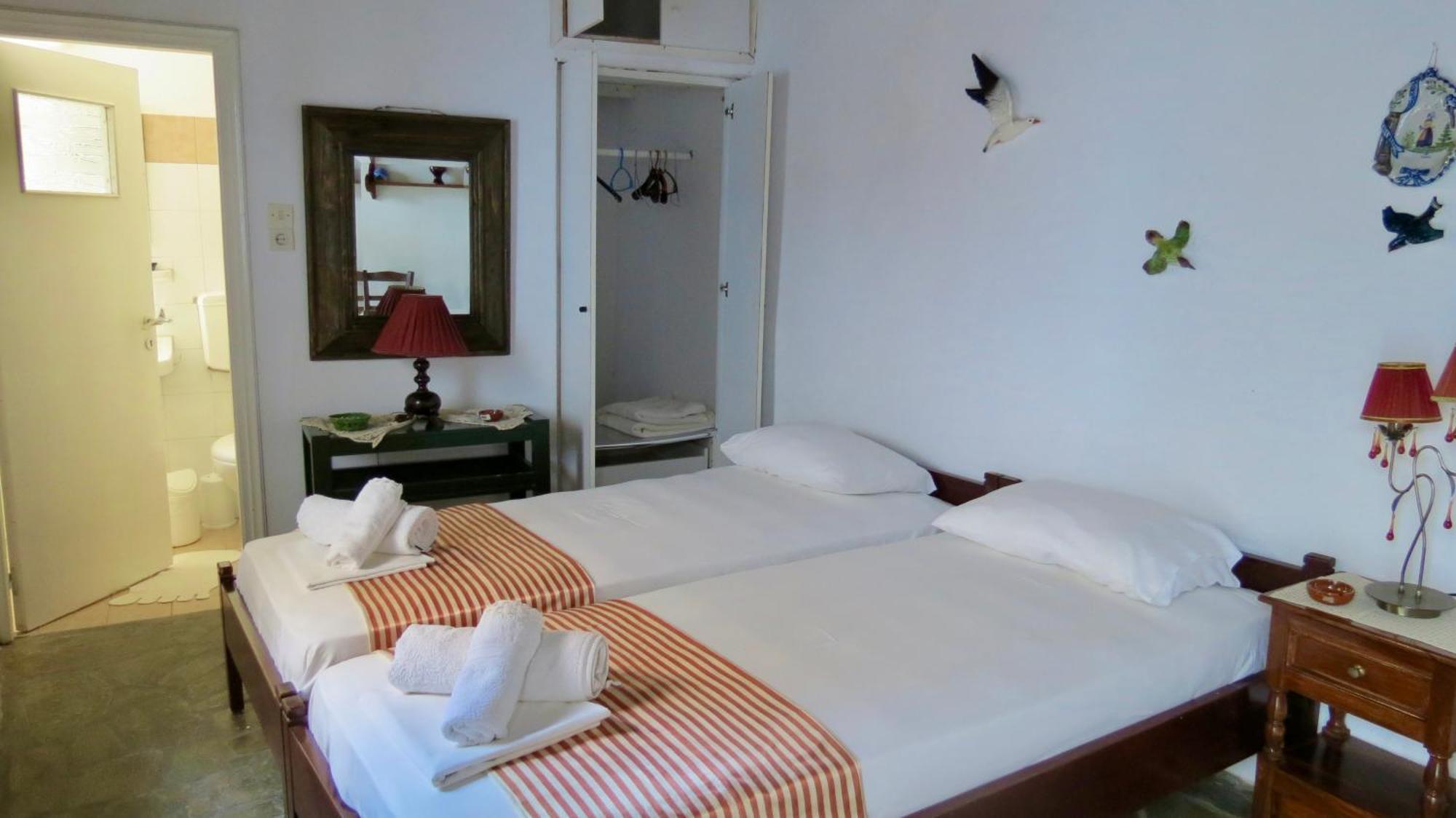 Fanivevisgarden Hotel Folegandros Town Exterior photo