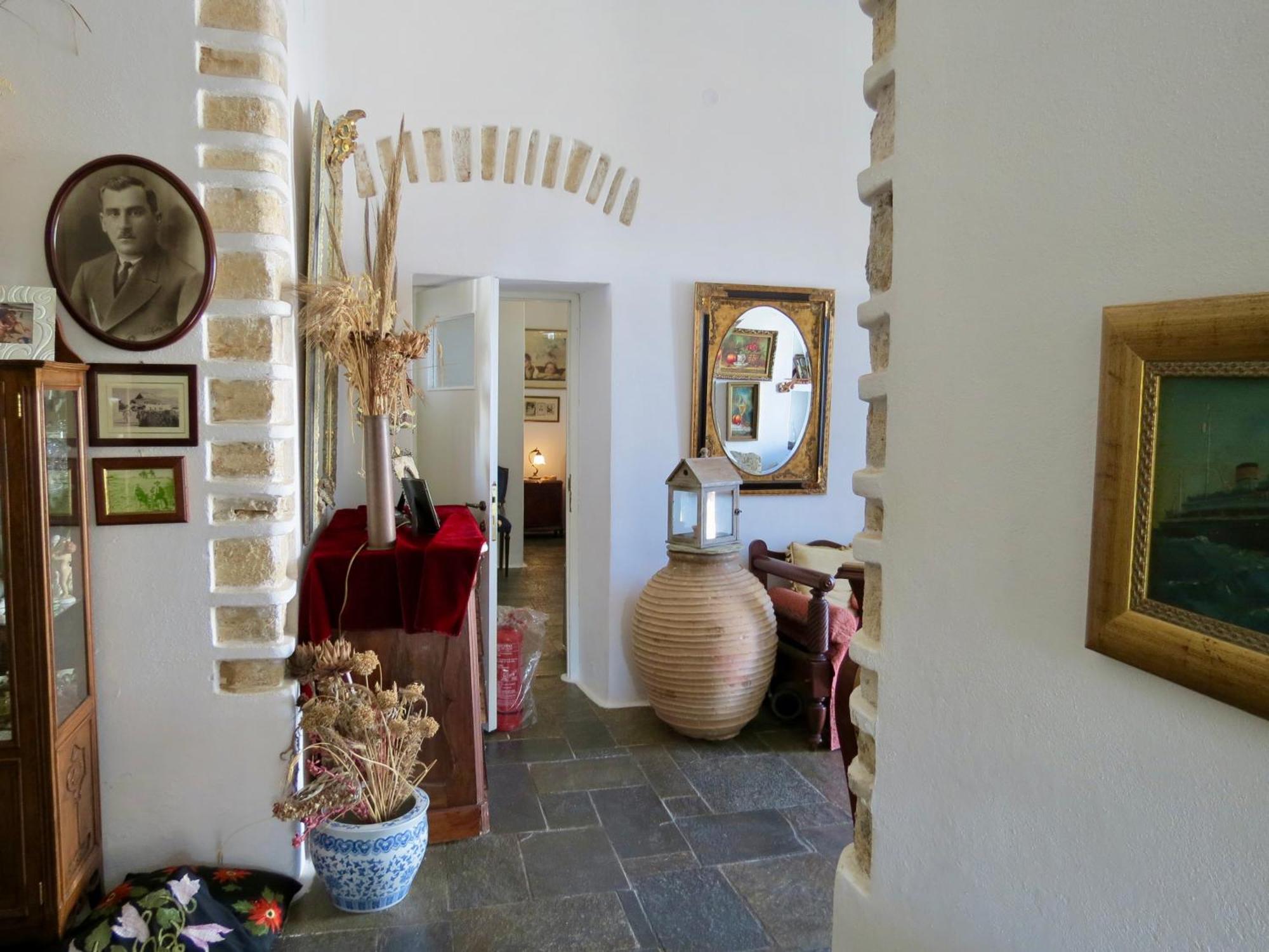 Fanivevisgarden Hotel Folegandros Town Exterior photo