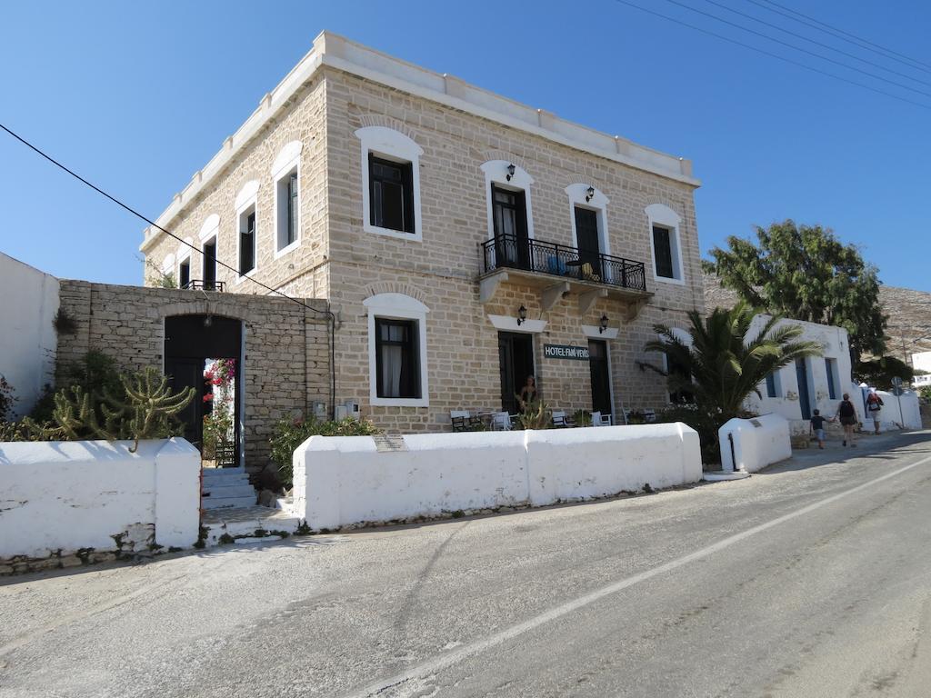 Fanivevisgarden Hotel Folegandros Town Exterior photo